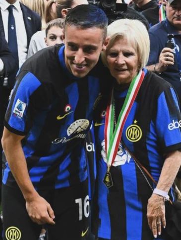 Davide Frattesi with his grandmother